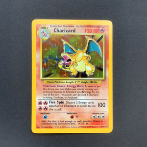 *Pokemon Base Set 1 - Charizard - 004/102*u - Used Holo Rare card