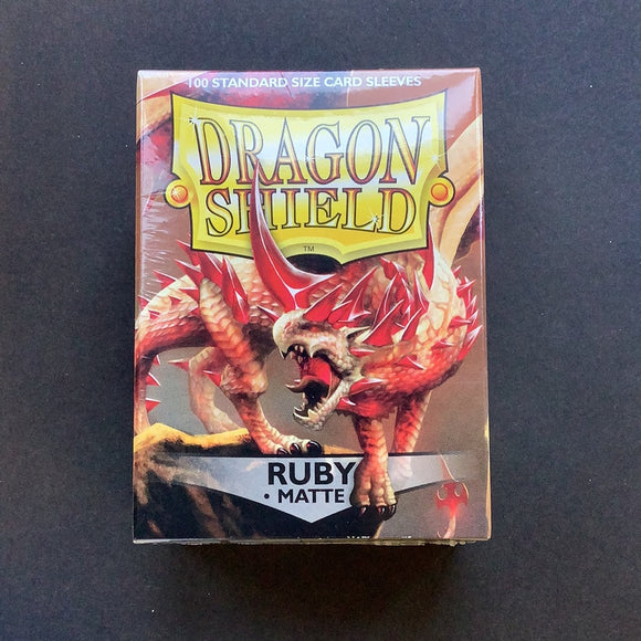 Dragon Shield - 100 Standard size card sleeves - Ruby Matte