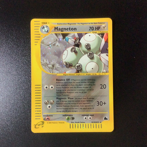 Pokemon Skyridge - Magneton - H19/H32 - As New  Holo Rare card